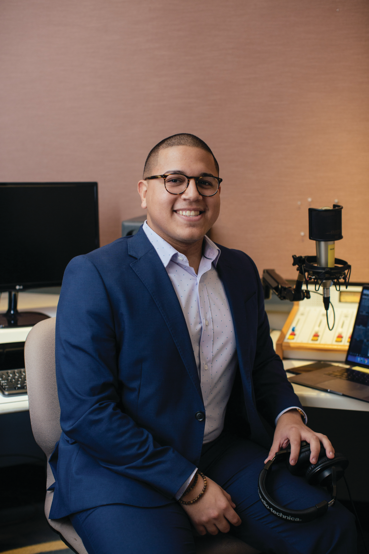WPLN Reporter Sergio Martínez-Beltrán Meets Obstacles in the Capitol